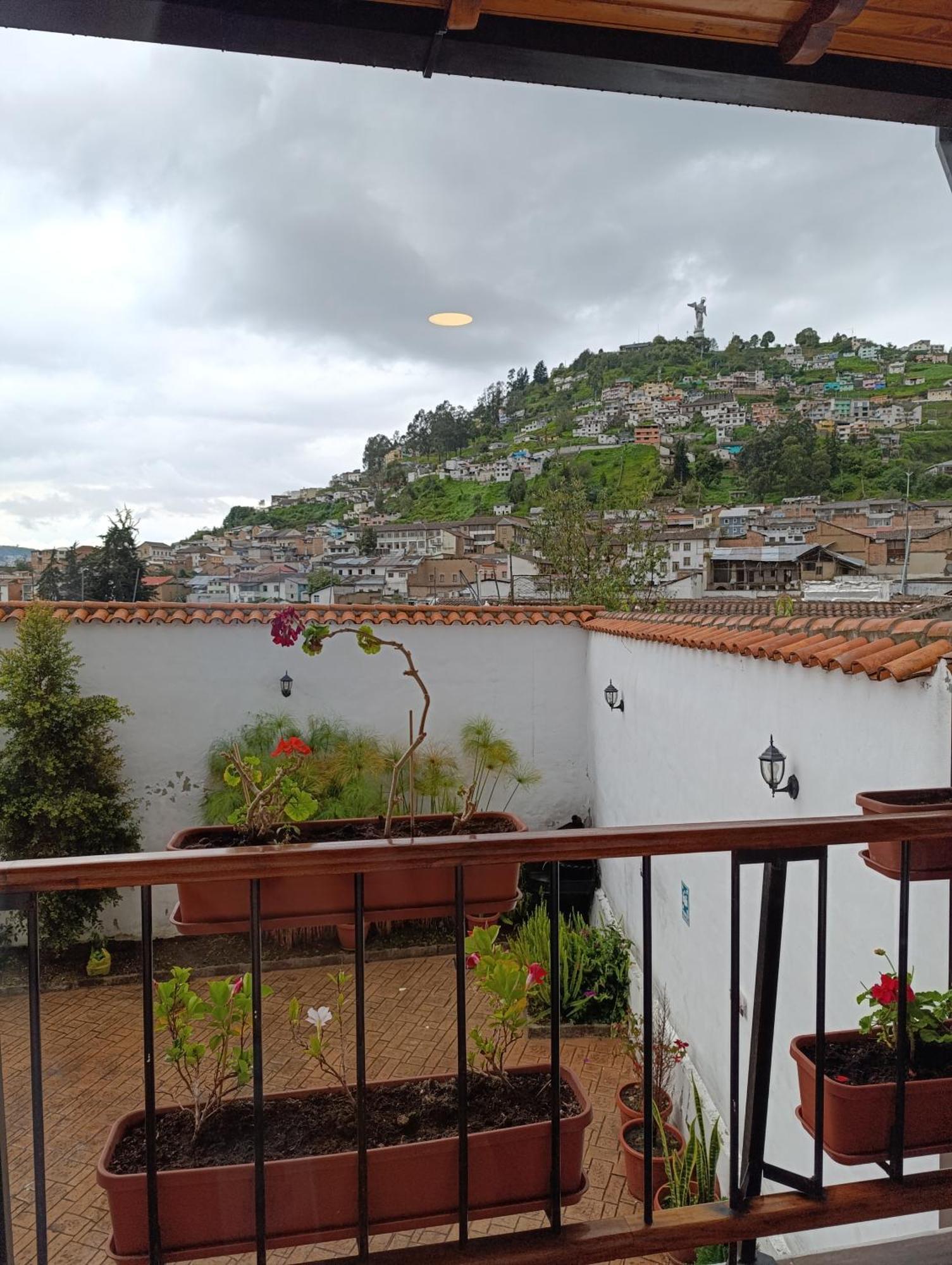 Casona Tobar Hotel キト エクステリア 写真