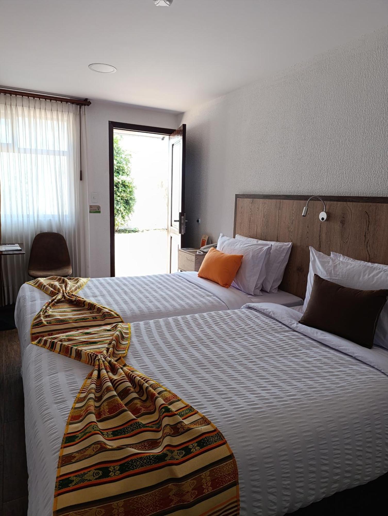 Casona Tobar Hotel キト エクステリア 写真